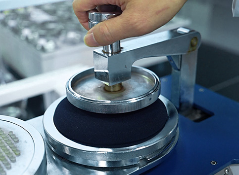 Teste de resist&ecirc;ncia ao pilling de tecido